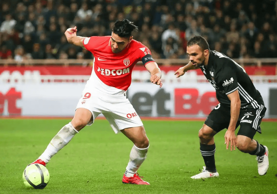 开云-赛后突围战来临,布莱顿围绕法甲临场应变,质疑声仍在,赛季目标并未改变的简单介绍