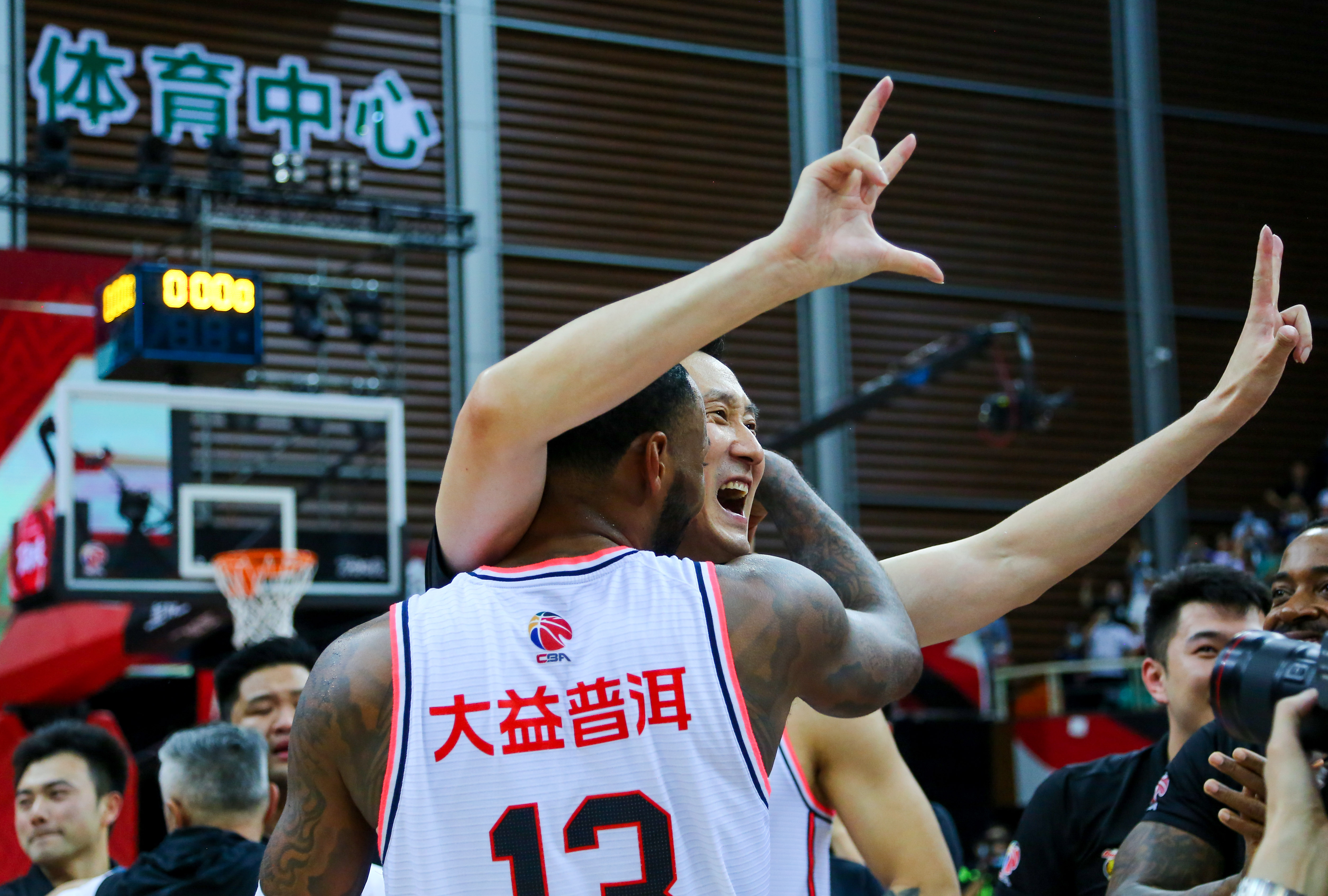 开云体育登录-关于冲刺阶段突围战来临，奥兰多魔术围绕CBA常规赛临场应变，底气十足，年轻球员得到机会的信息