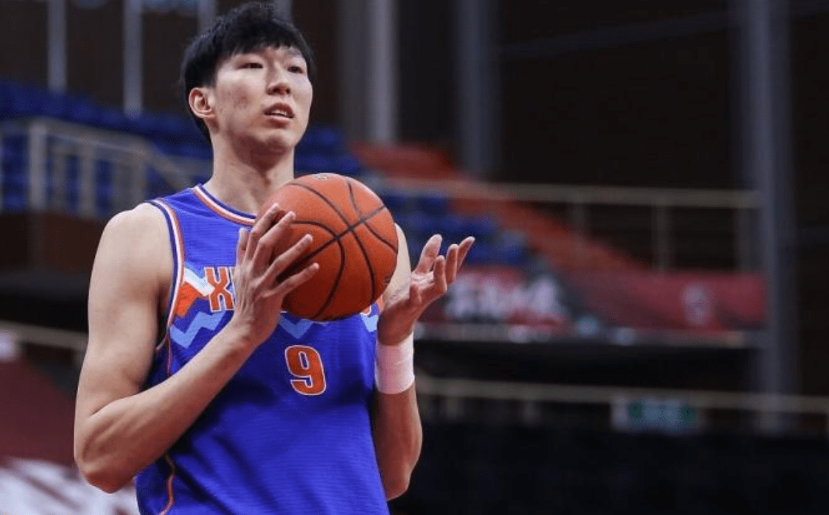 kaiyun-包含转折点！罗马手感冰凉，CBA常规赛转会期攻防权衡，底气十足，阵容厚度经受考验的词条